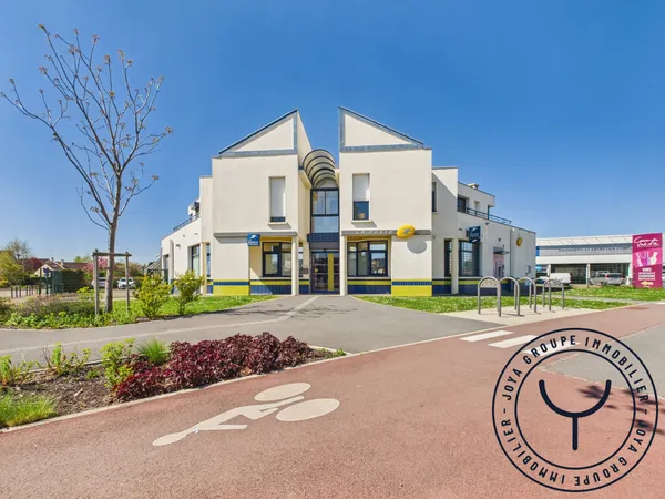 Local commercial, bureaux et appartement