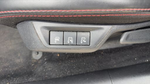 Peugeot 308 1.6 THP 270 - GTI – 2015 – 166825 km – Essence – Boîte Manuelle — photo 11
