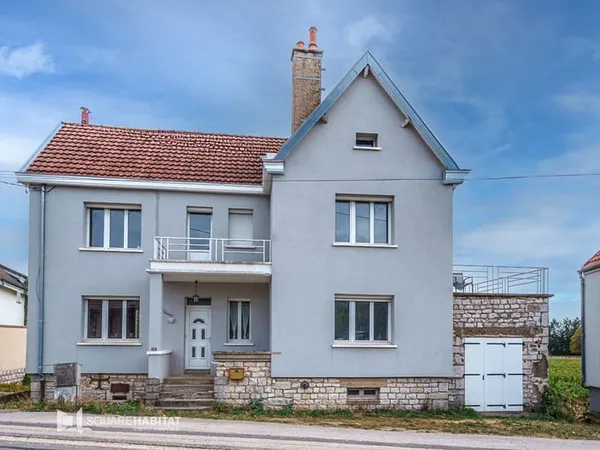 Maison Comblanchien 7 pièce(s) 111 m2