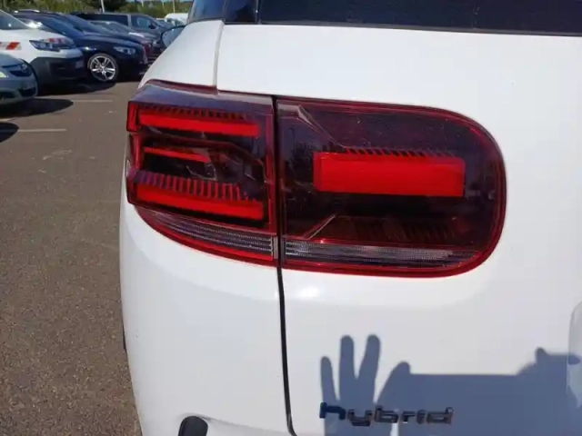 Citroën C5 Aircross hybride rechargeable 225 e-eat8 — photo 17