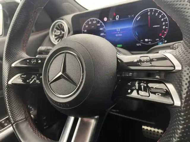 Mercedes Gla 250 e 8g-dct — photo 24