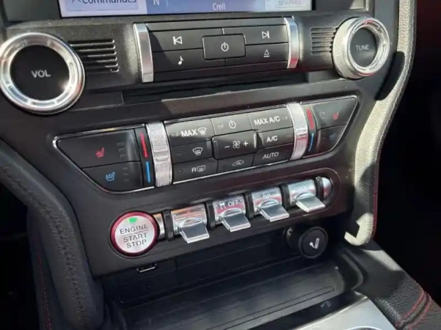 Ford Mustang convertible 5.0 v8 450ch gt bva10 — photo 15