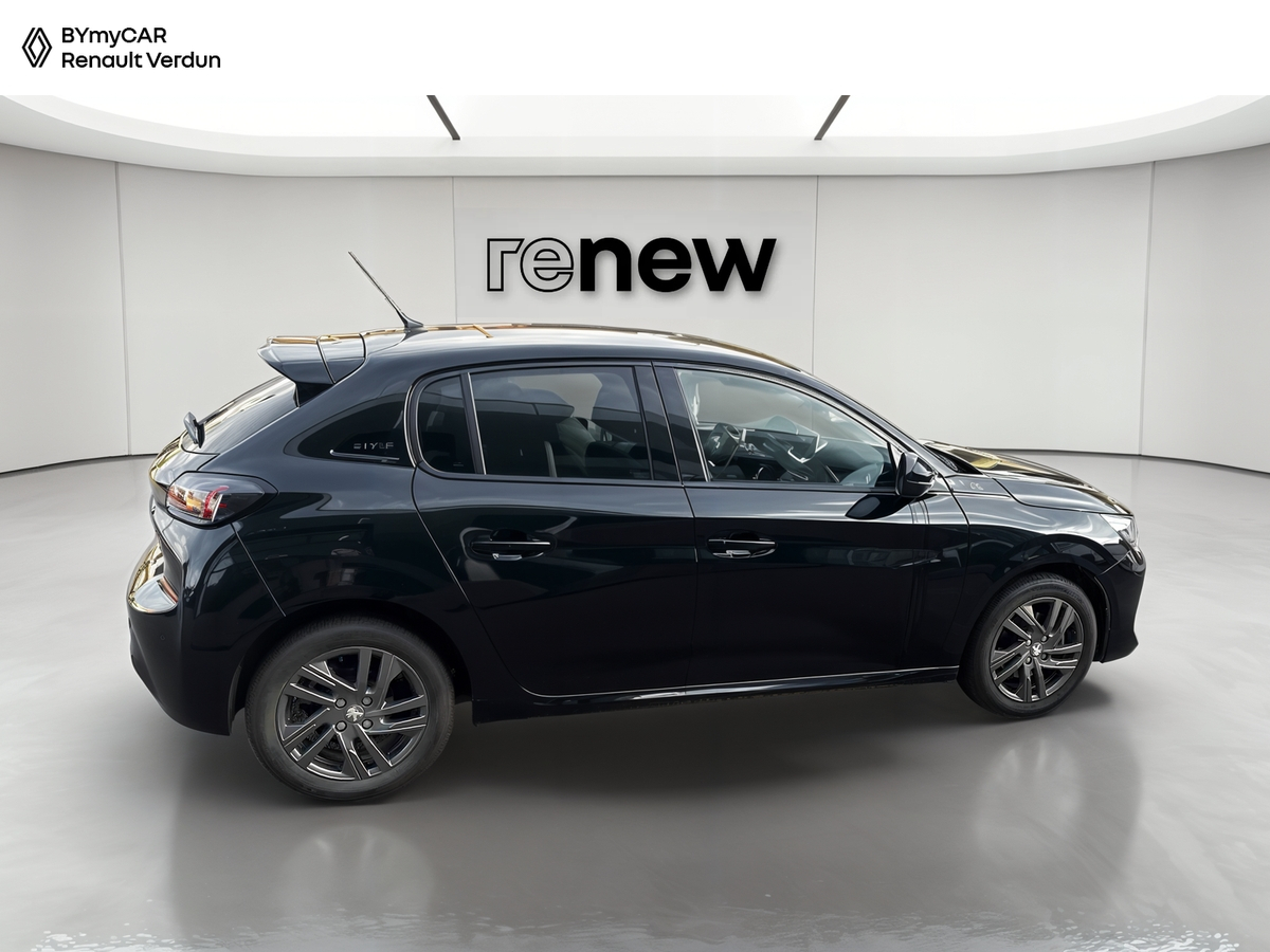 Peugeot 208 PureTech 100 S&amp;S EAT8 — photo 6