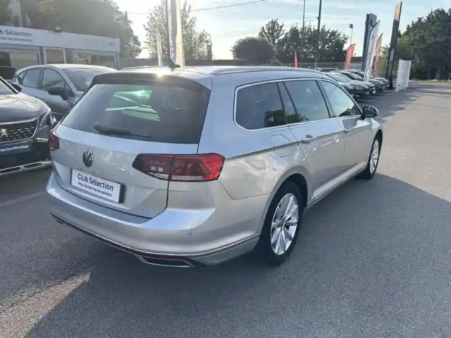 Volkswagen Passat sw 2.0 tdi evo 150ch lounge dsg7 8cv — photo 5