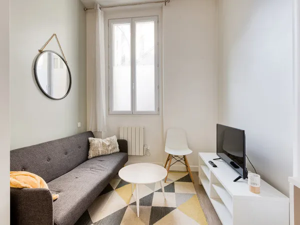 Appartement Location Paris 1p 15m² 866€