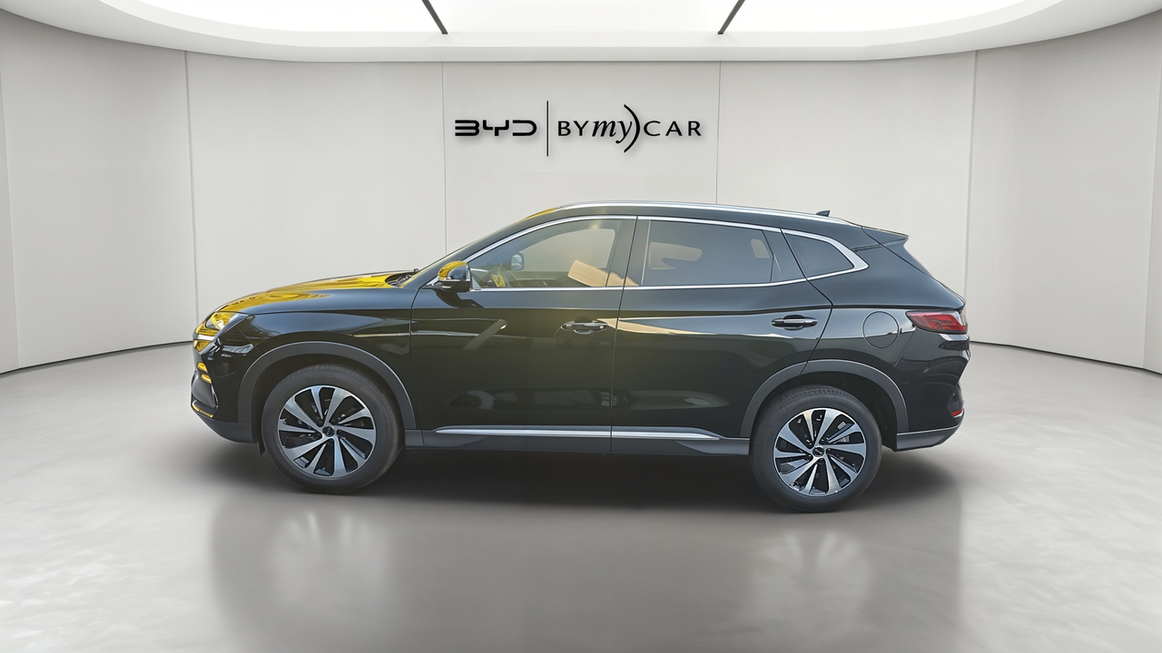 BYD Seal U 1.5l DM-i 218 ch PHEV — photo 2