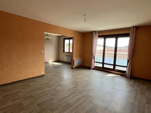 Appartement lumineux avec balcon