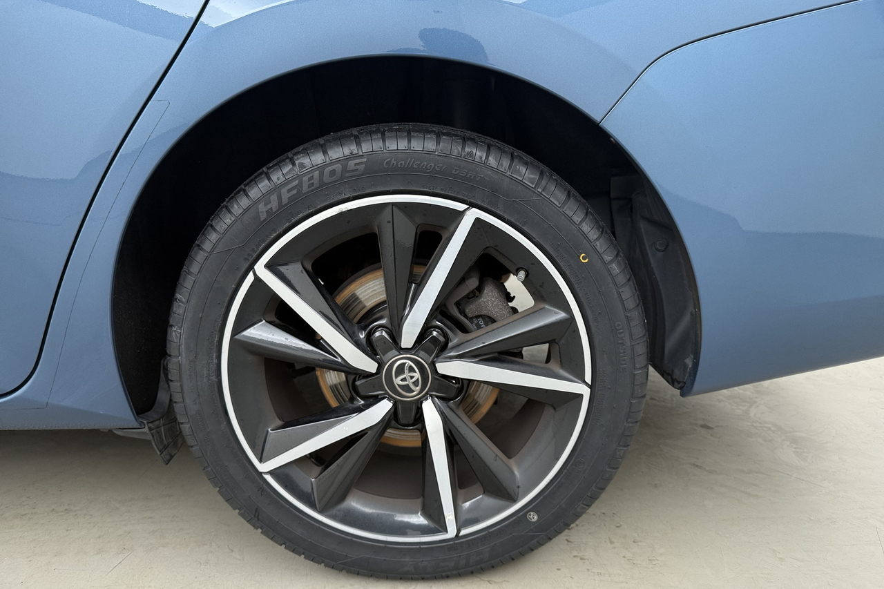 Toyota Auris Touring Sports — photo 6