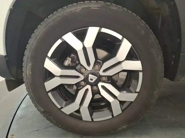Dacia Duster eco-g 100 4x2 — photo 13