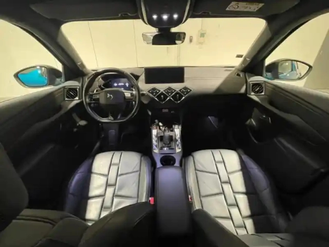 Ds Ds 3 crossback puretech 130ch grand chic automatique 111g — photo 8