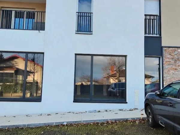 Commerce 74 m²