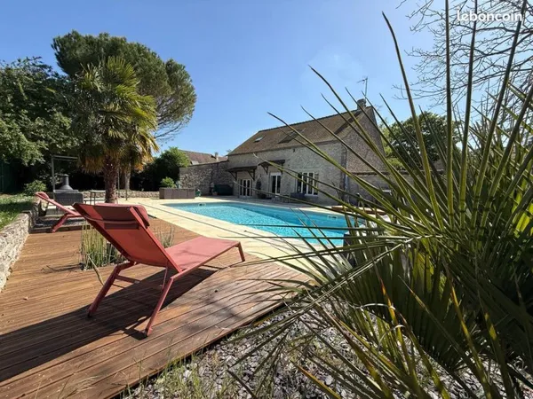 Propriété 7 pièces 225 m²