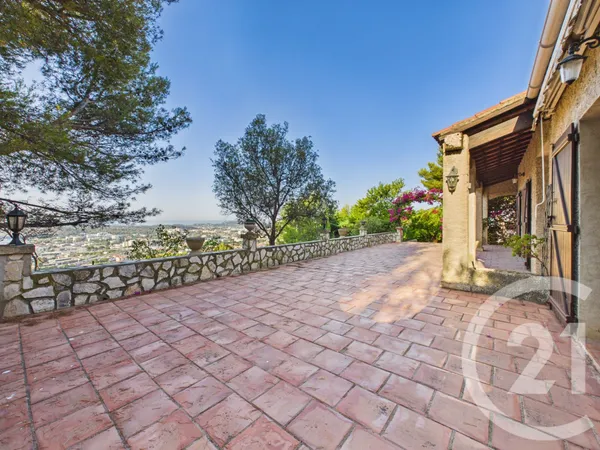Maison 6 pièces 152 m²