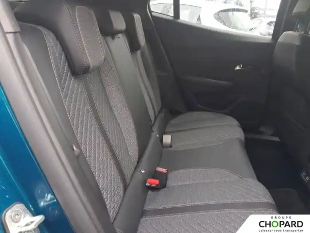 Peugeot 2008 hybrid 145 e-dcs6 — photo 10