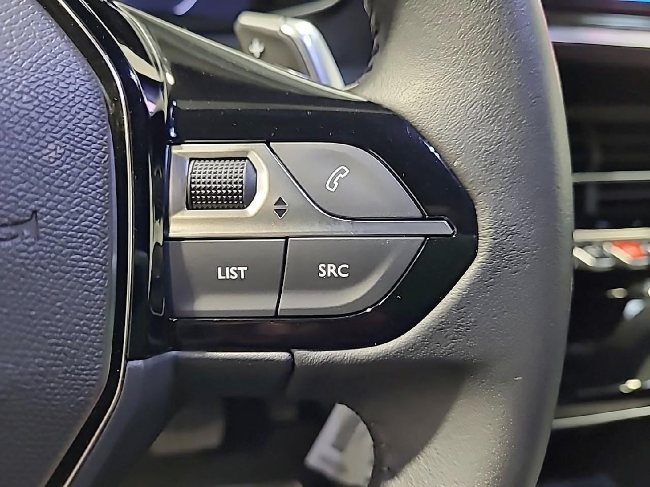 Peugeot 2008 hybrid 145 ch e-dcs6 allure — photo 20