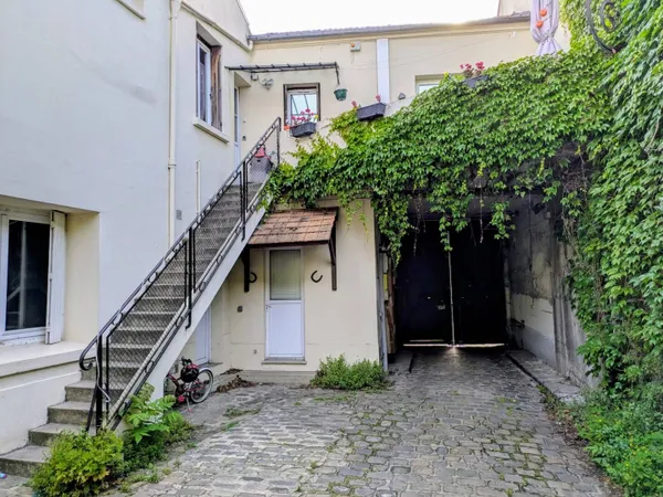 Villa 12 pièces 271 m²