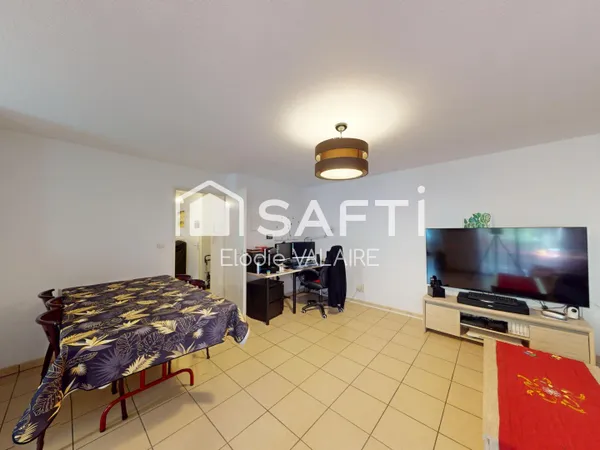 Appartement T3 Vendu loué, avec double stationnement dans Résidence sécurisée avec piscine et parc p