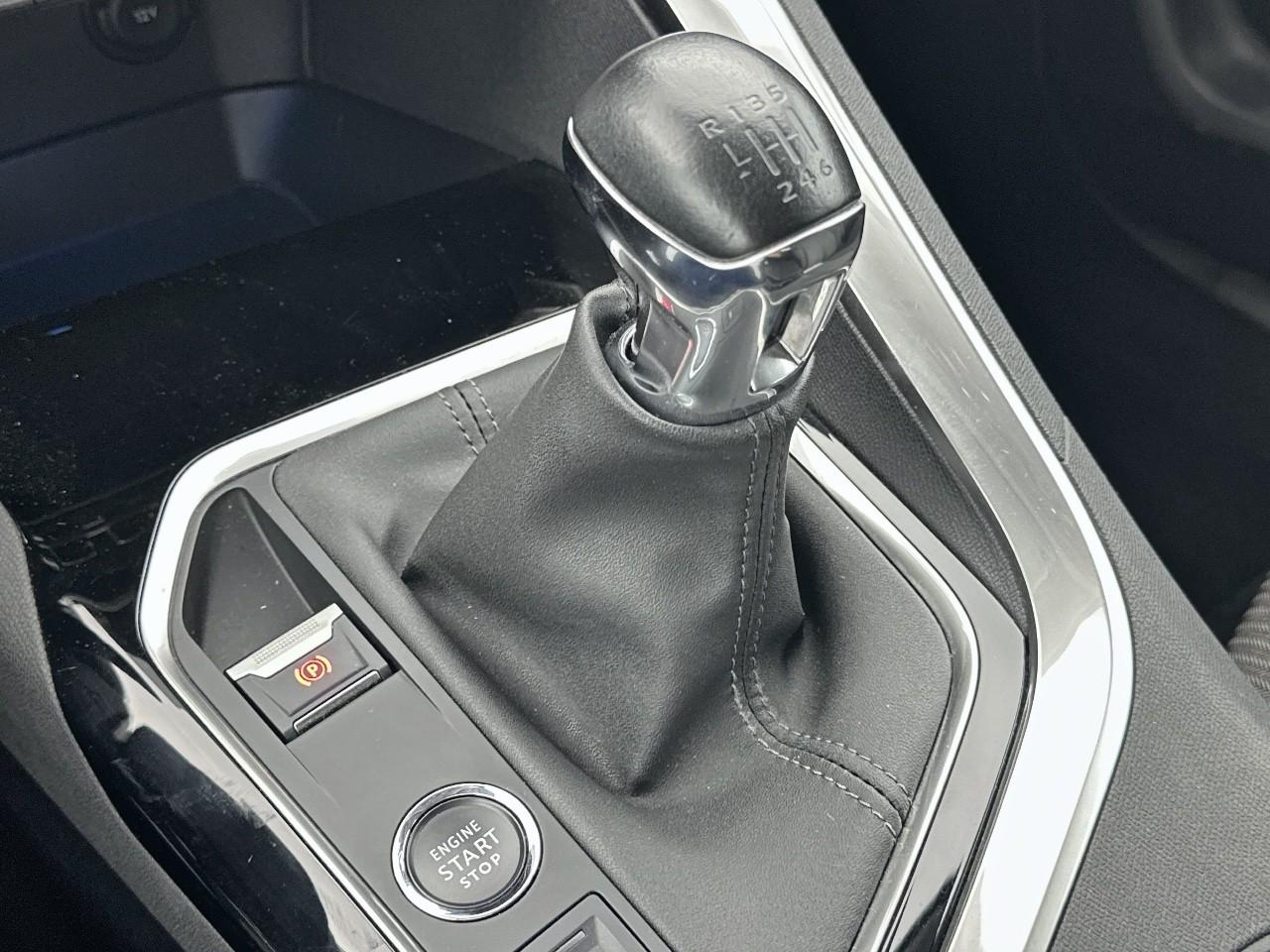 Peugeot 3008 puretech 130ch s&s bvm6 allure pack — photo 29