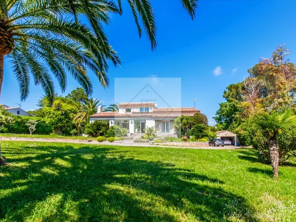 Magnifique villa provençale de charme – Emplacement exceptionnel à Mougins