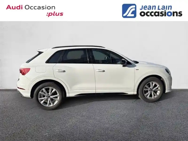 Audi Q3 35 tfsi 150 ch s tronic 7 — photo 25