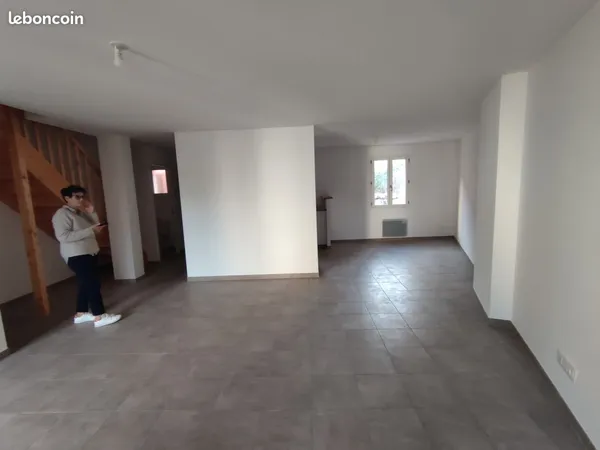 Loue T3 88.4 M2 - 2 SALLE BAINS RESIDENSE SECURISEE 34300 AGDE -