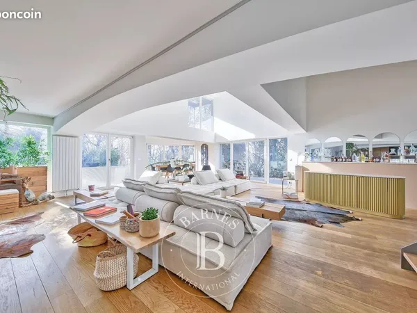 Propriété 11 pièces 700 m²