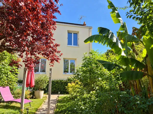 MAISON 4 CHAMBRES - IMPASSE - 2 GARAGES - LA ROCHE-SUR-YON