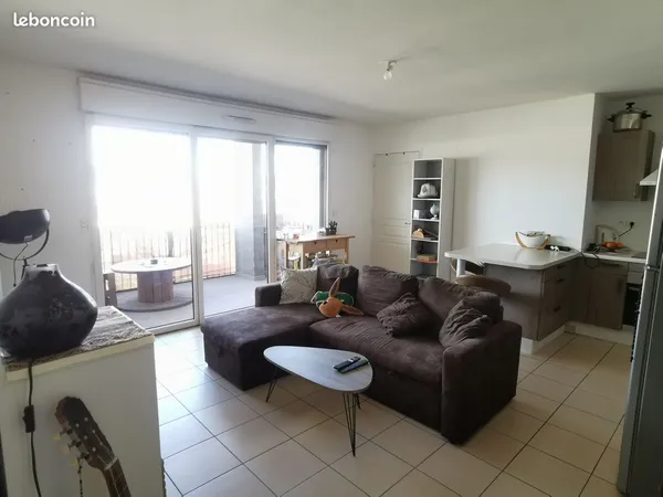 Location appartement lumineux T2 meublé à Saint Romain en Gal