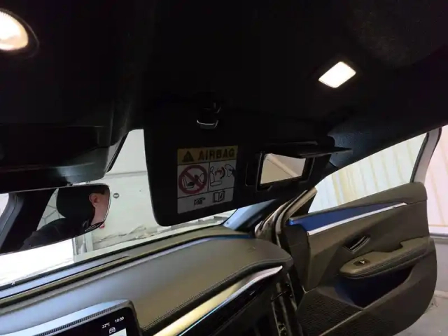 Renault Megane e-tech 220 ch autonomie confort — photo 23