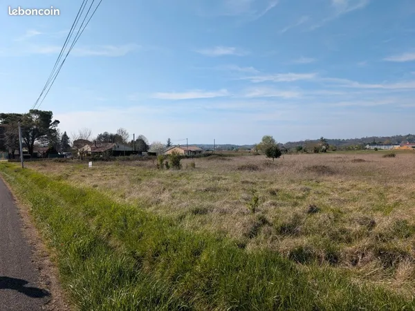 Terrain plat agricole 8000m2 avec compteur d'eau