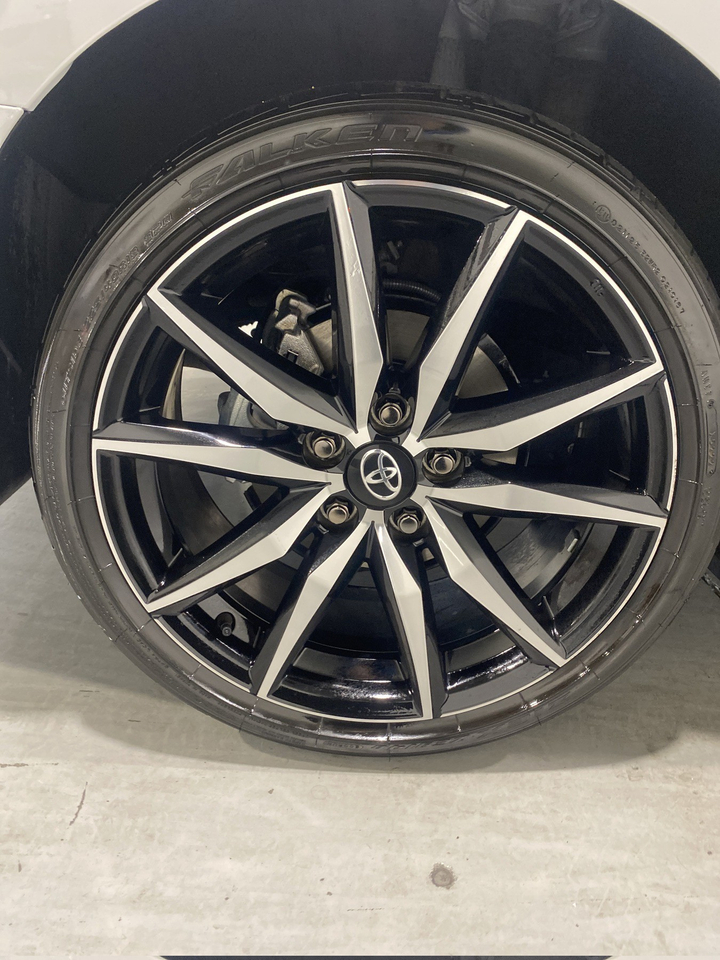 Toyota Corolla Touring Sports — photo 35