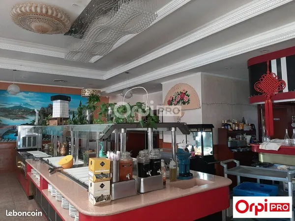 Local commercial 600 m²