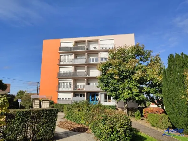 APPARTEMENT 81 m2 avec balcon et 2 Parkings