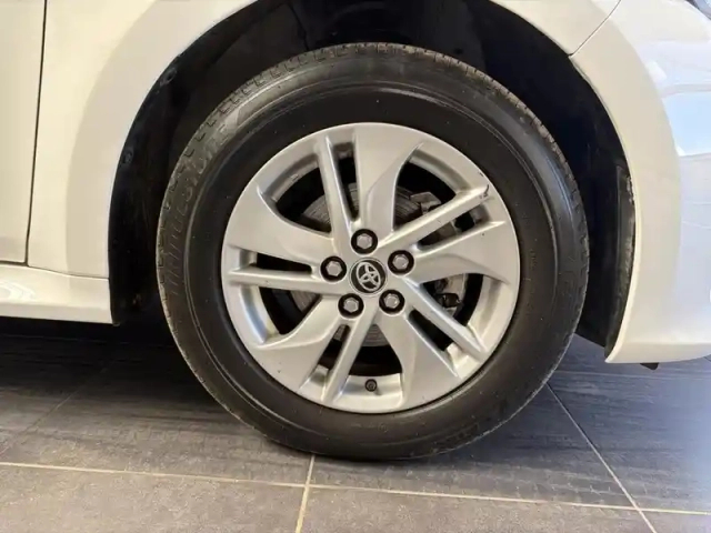 Toyota Yaris 120 vvt-i dynamic business 5p mc24 — photo 8