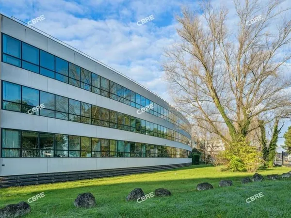 Bureaux 1955 m²