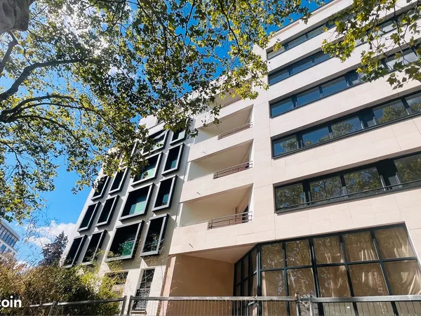 Boulogne-Billancourt (92) - Local professionnel 115 m2 rez-de-chaussée PMR + jardin - neuf - Idéal p