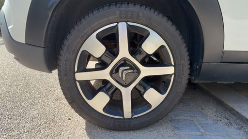 Citroen C4 Cactus 1.2 PureTech 130 EAT6 - Shine – 2019 – 84303 km – Essence – Boîte Automatique — photo 28