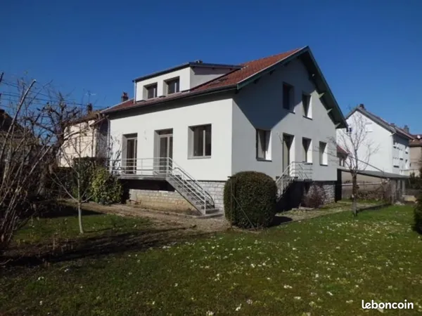 Maison 8 pièces 178 m²