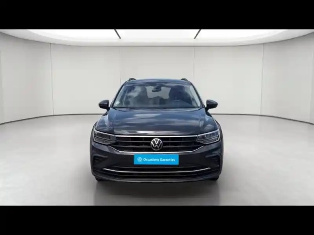 Volkswagen Tiguan 2.0 tdi 150ch life business dsg7 — photo 8