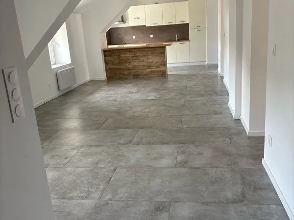Apparemment 90m2