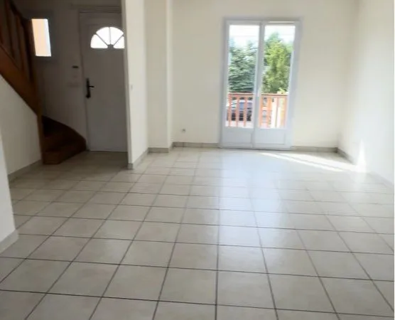 Maison 4 chambres à louer - Dordives