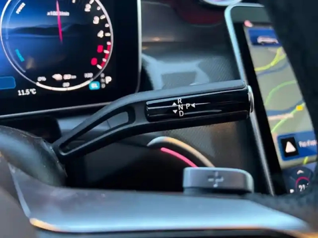 Mercedes Glc 300 de hybrid eq 4matic am — photo 23