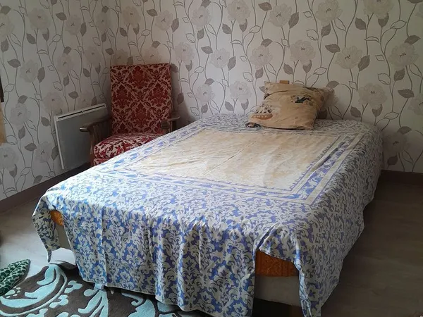Chambre meublé