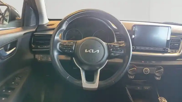 Kia Stonic 1.0 t-gdi 100 ch bvm6 — photo 14