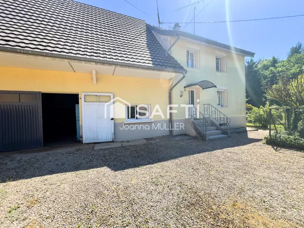 MAISON AVEC GRANGE ET GRAND TERRAIN - FORT POTENTIEL À FRIESEN