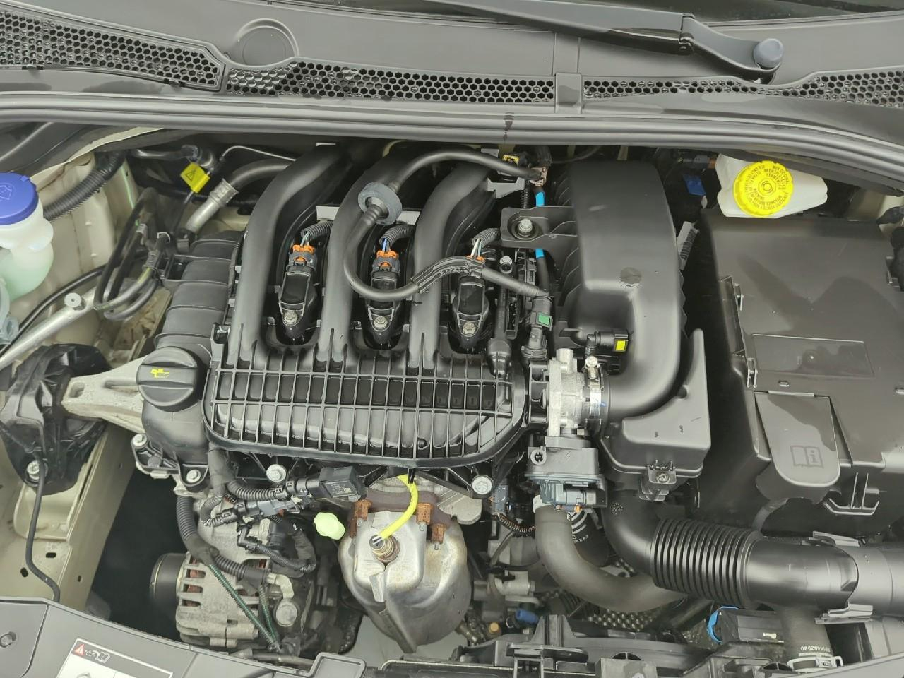 Citroën C3 puretech 83 ch bvm5 you — photo 16