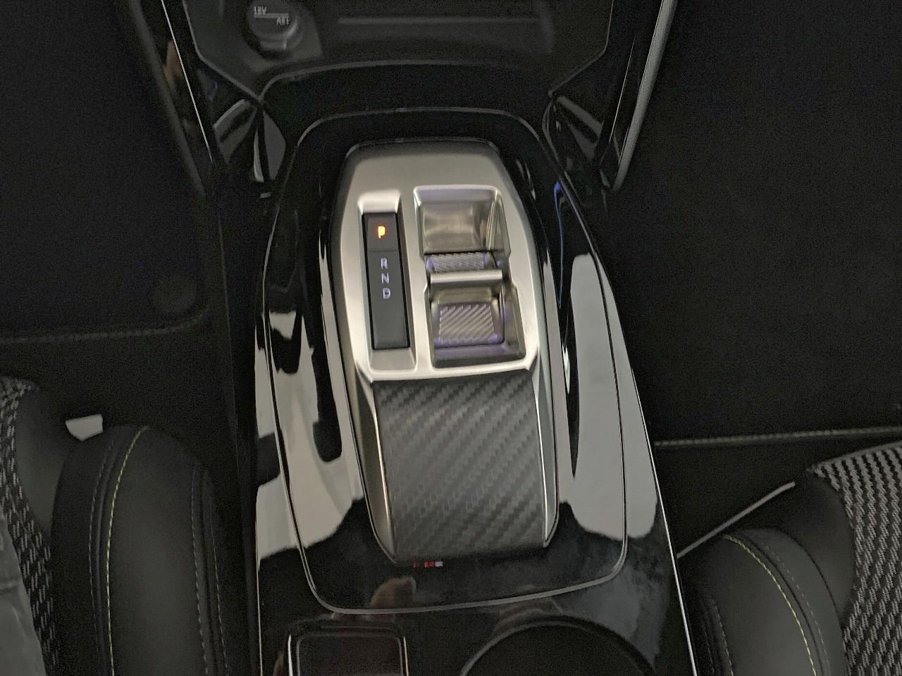 Peugeot 208 hybrid 145 ch e-dcs6 gt — photo 17