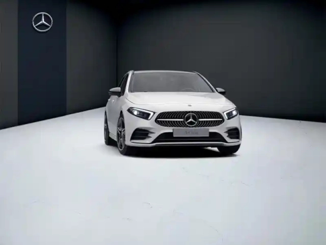 Mercedes Classe A 200 amg line — photo 11