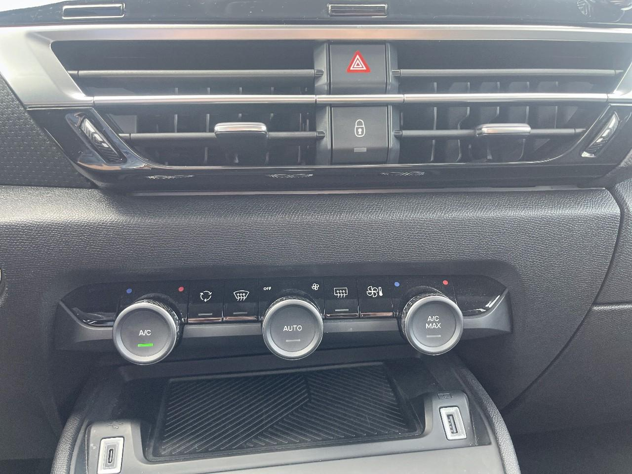 Citroën C4 X 1.2 puretech 130ch s&s max automatique — photo 15