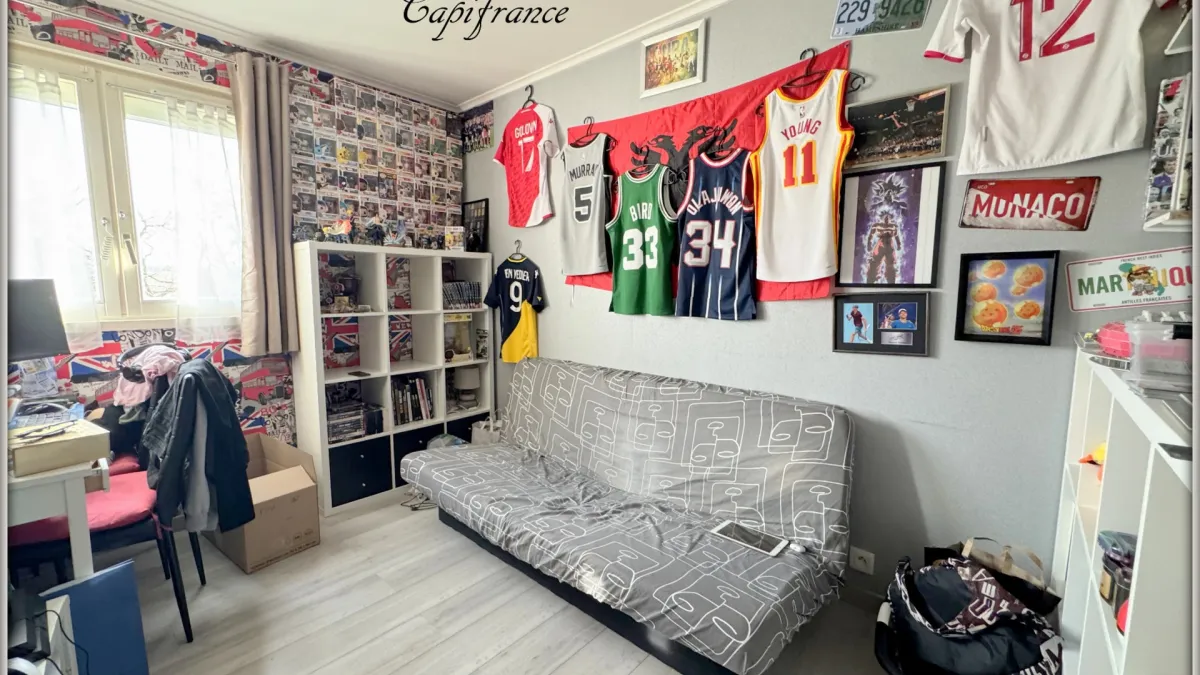 Photo 9